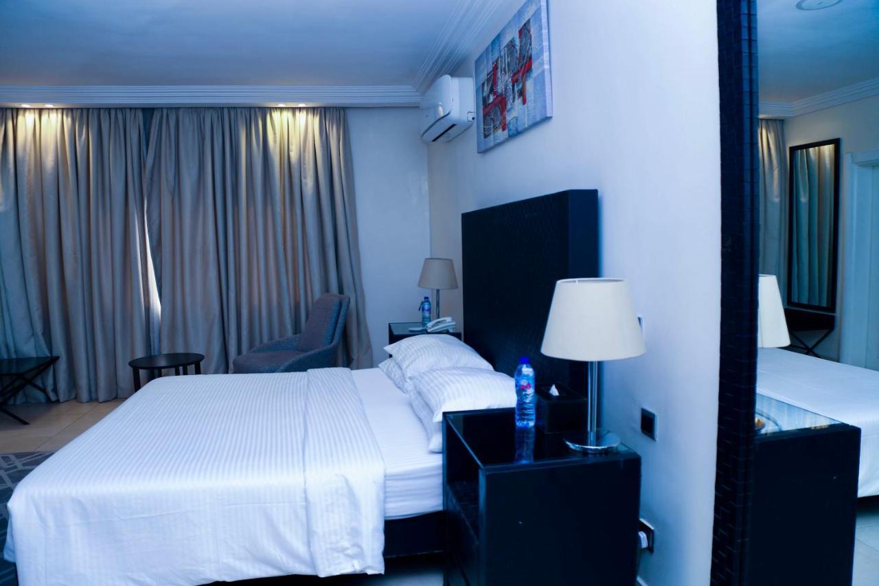 Summerset Continental Hotel Gana Mobushipe Εξωτερικό φωτογραφία