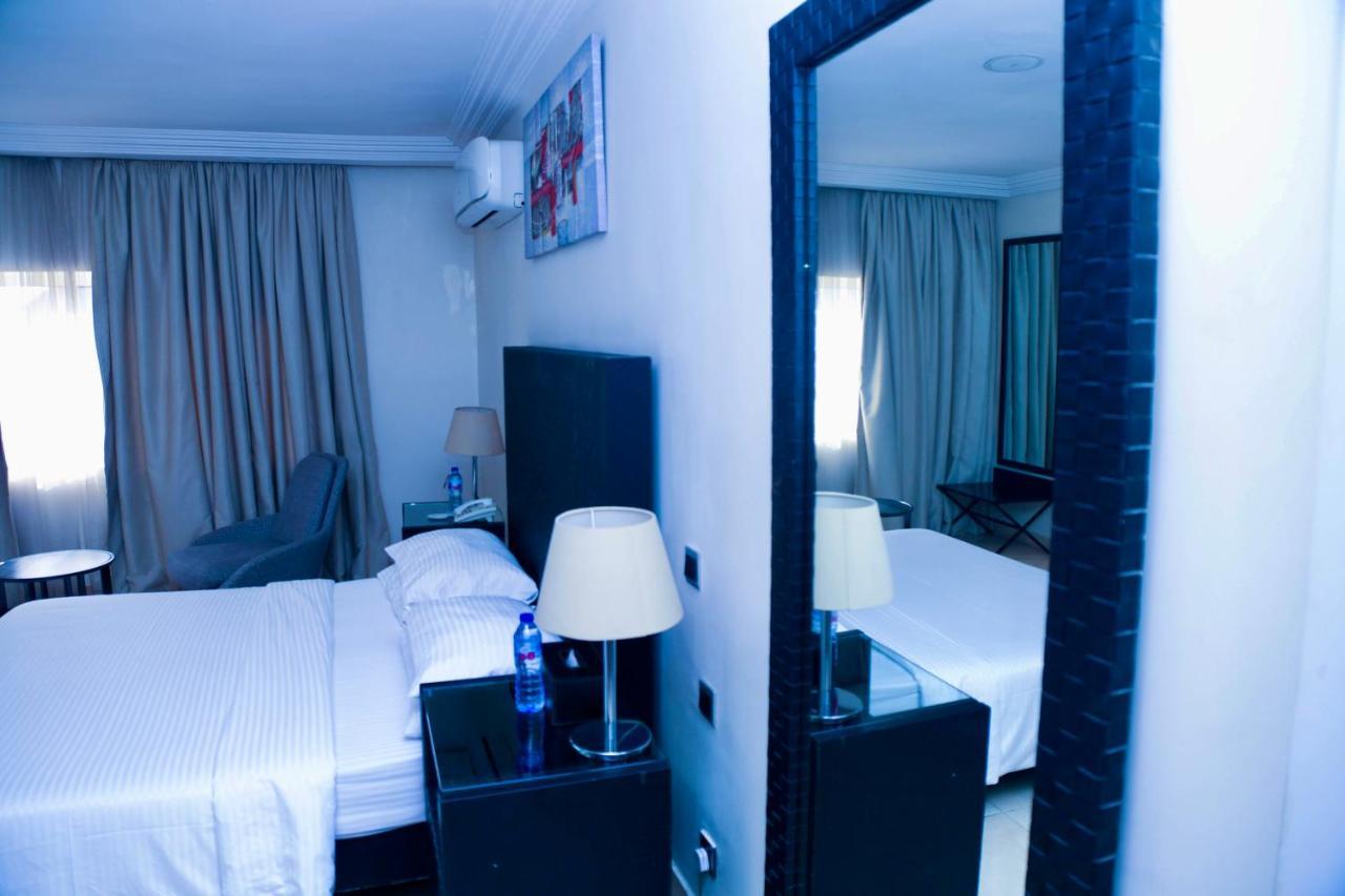 Summerset Continental Hotel Gana Mobushipe Εξωτερικό φωτογραφία