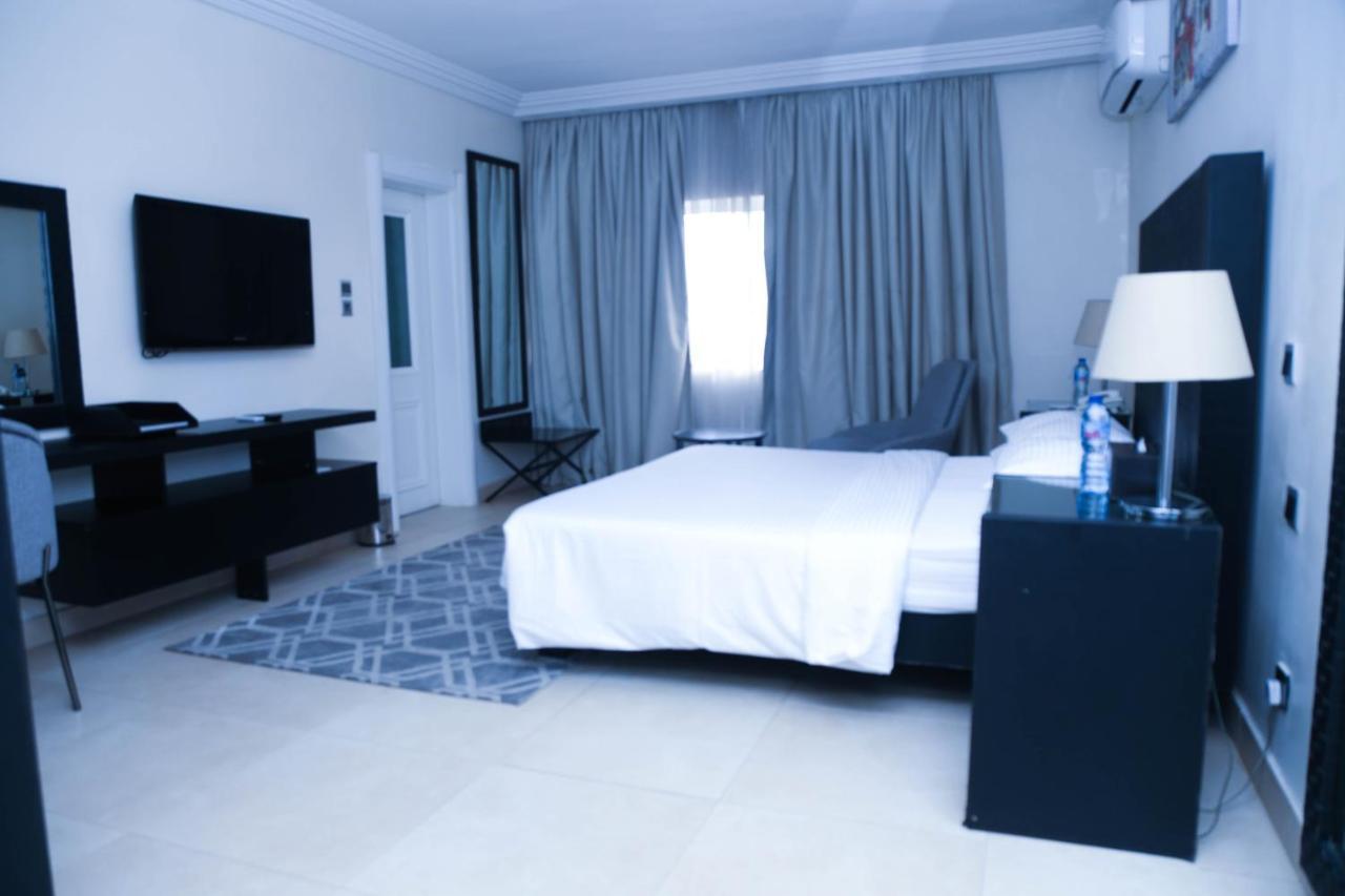 Summerset Continental Hotel Gana Mobushipe Εξωτερικό φωτογραφία