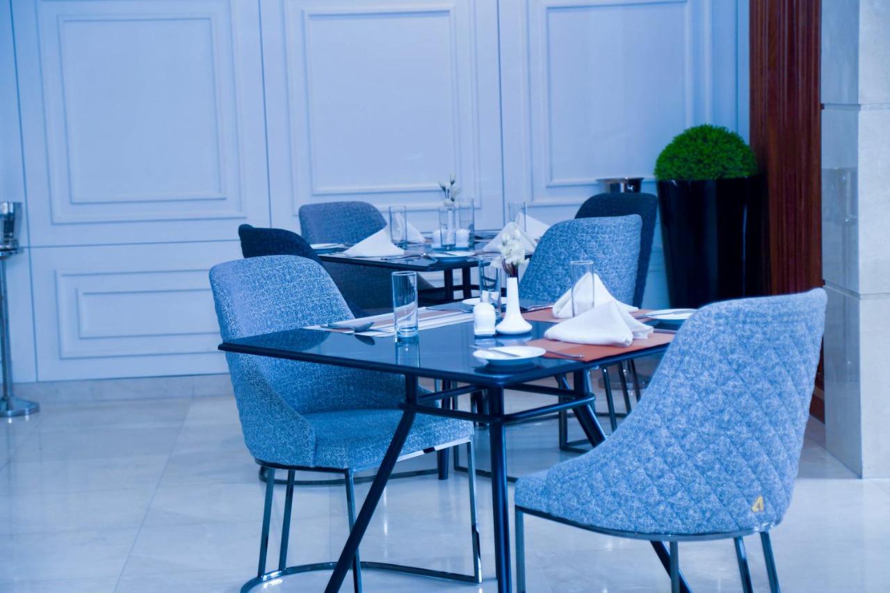 Summerset Continental Hotel Gana Mobushipe Εξωτερικό φωτογραφία